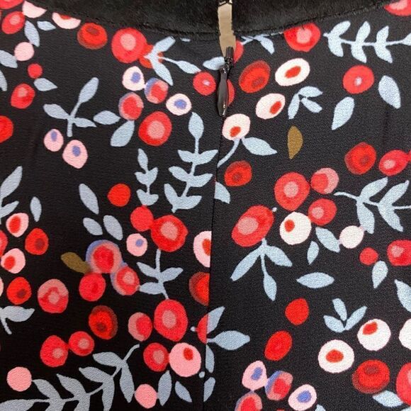 LOFT Berry Velvet Trim Floral Cutout Shift  Dress Size Small EUC M397 - Picture 11 of 12